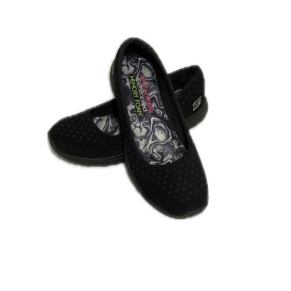 SKECHERS - SLIP-ON FLATS WOMENS SIZE: 6.5 - Picture 1 of 13